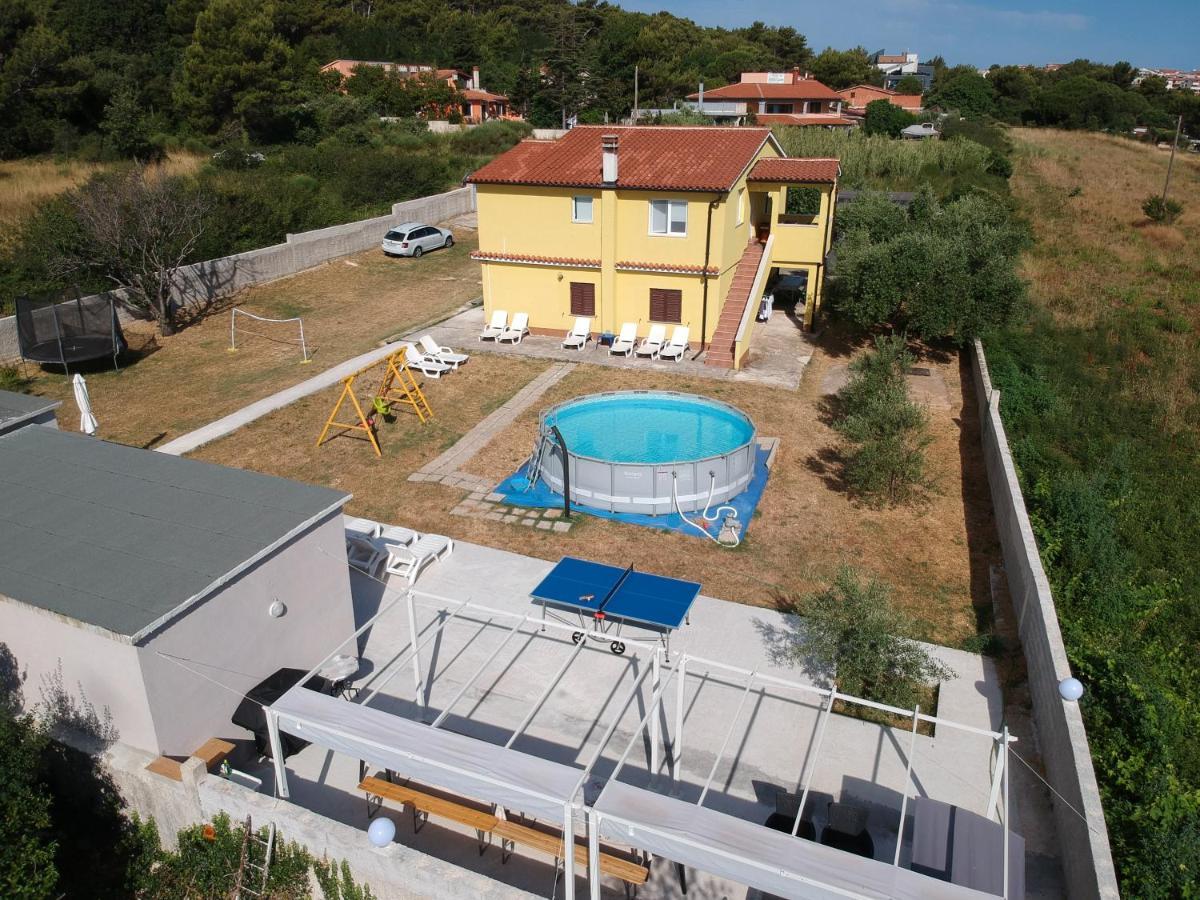 Apartment Silvija Ližnjan Buitenkant foto